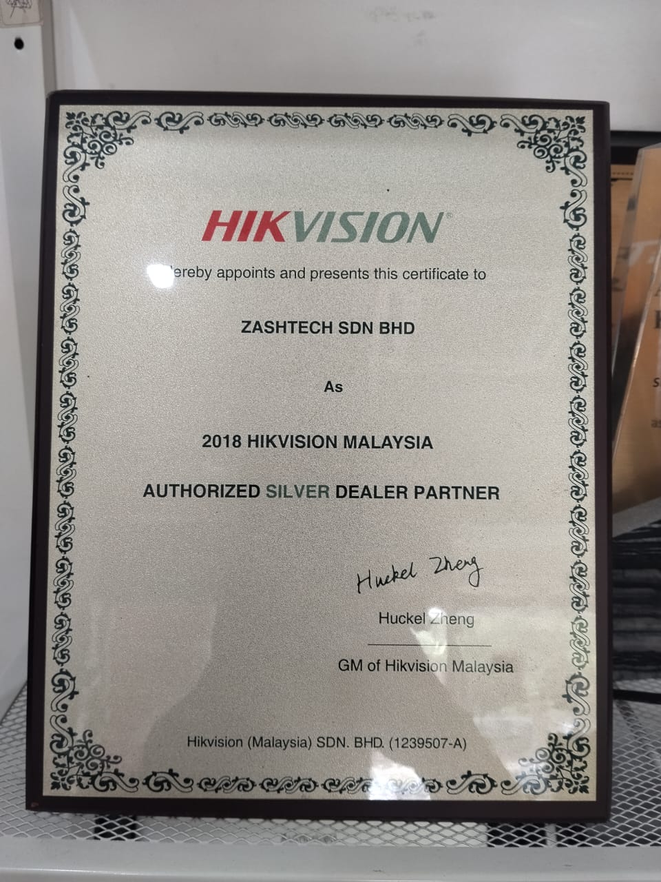 Hikvision Malaysia 2018 Authorized Silver Dealer Partner certificate awarded to Zashtech Sdn Bhd